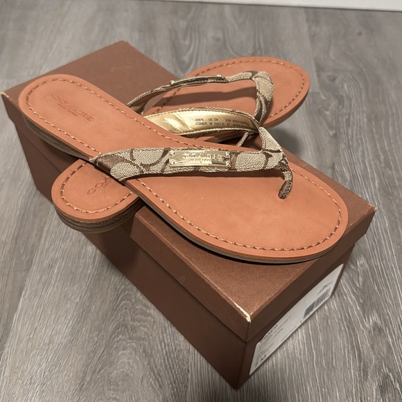 Coach Signature Sommer Brown/Tan Sandals - Picture 3 of 9